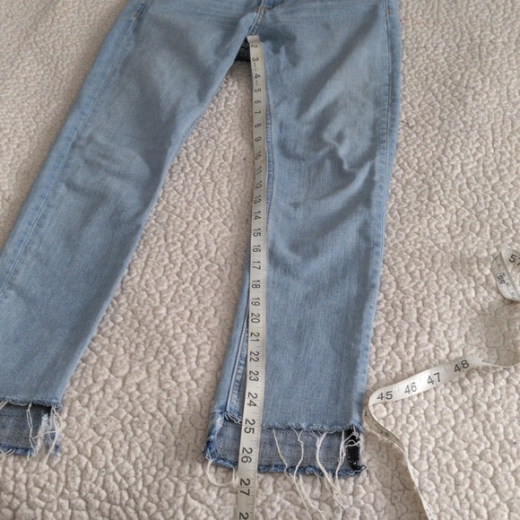 Rag & Bone Size 25 Light wash Blue Capri Distressed Step Hem Jeans - Picture 7 of 16